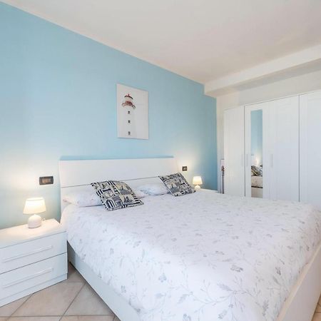 לונאטו Luxury Apartment With Swimming Pool מראה חיצוני תמונה