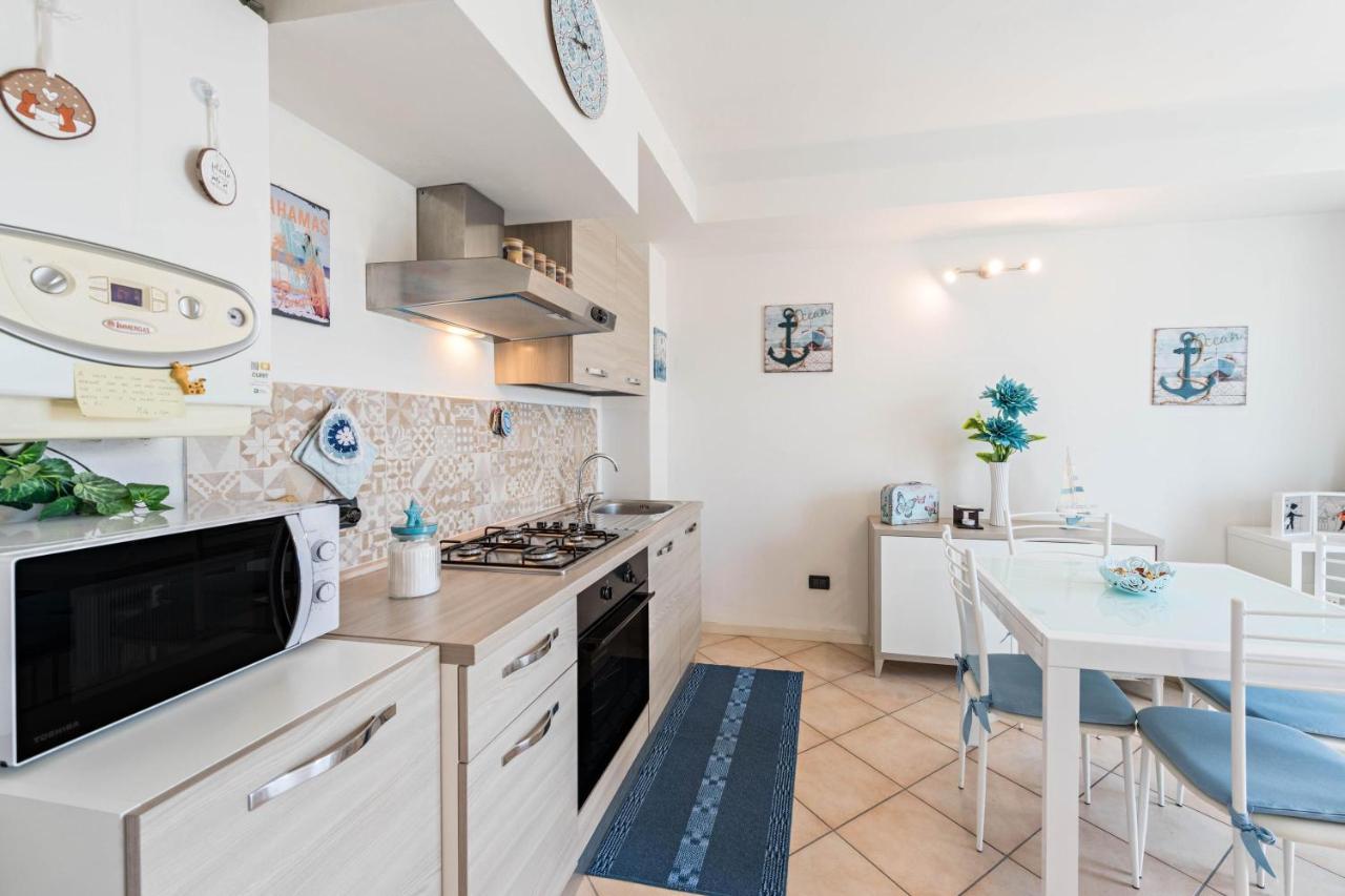 לונאטו Luxury Apartment With Swimming Pool מראה חיצוני תמונה