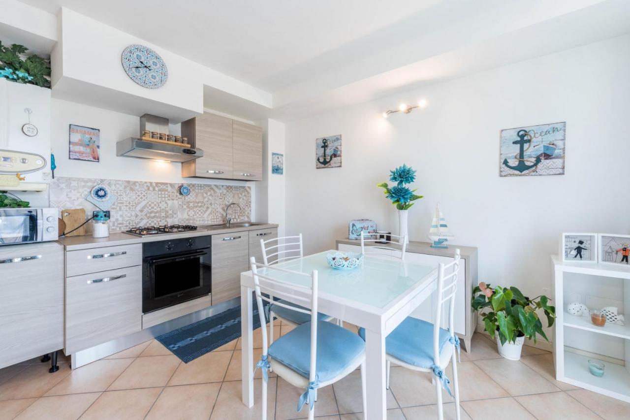 לונאטו Luxury Apartment With Swimming Pool מראה חיצוני תמונה