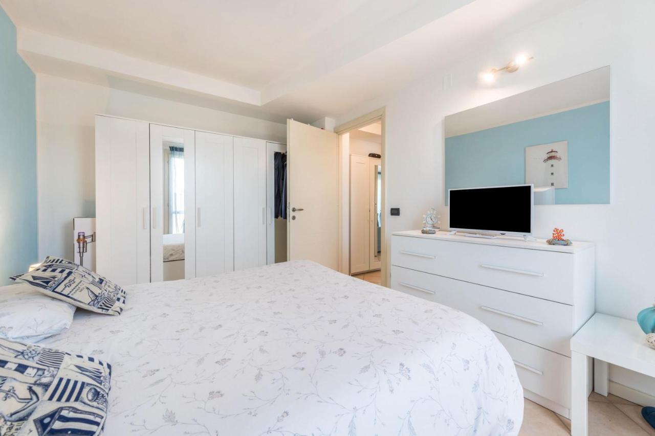 לונאטו Luxury Apartment With Swimming Pool מראה חיצוני תמונה