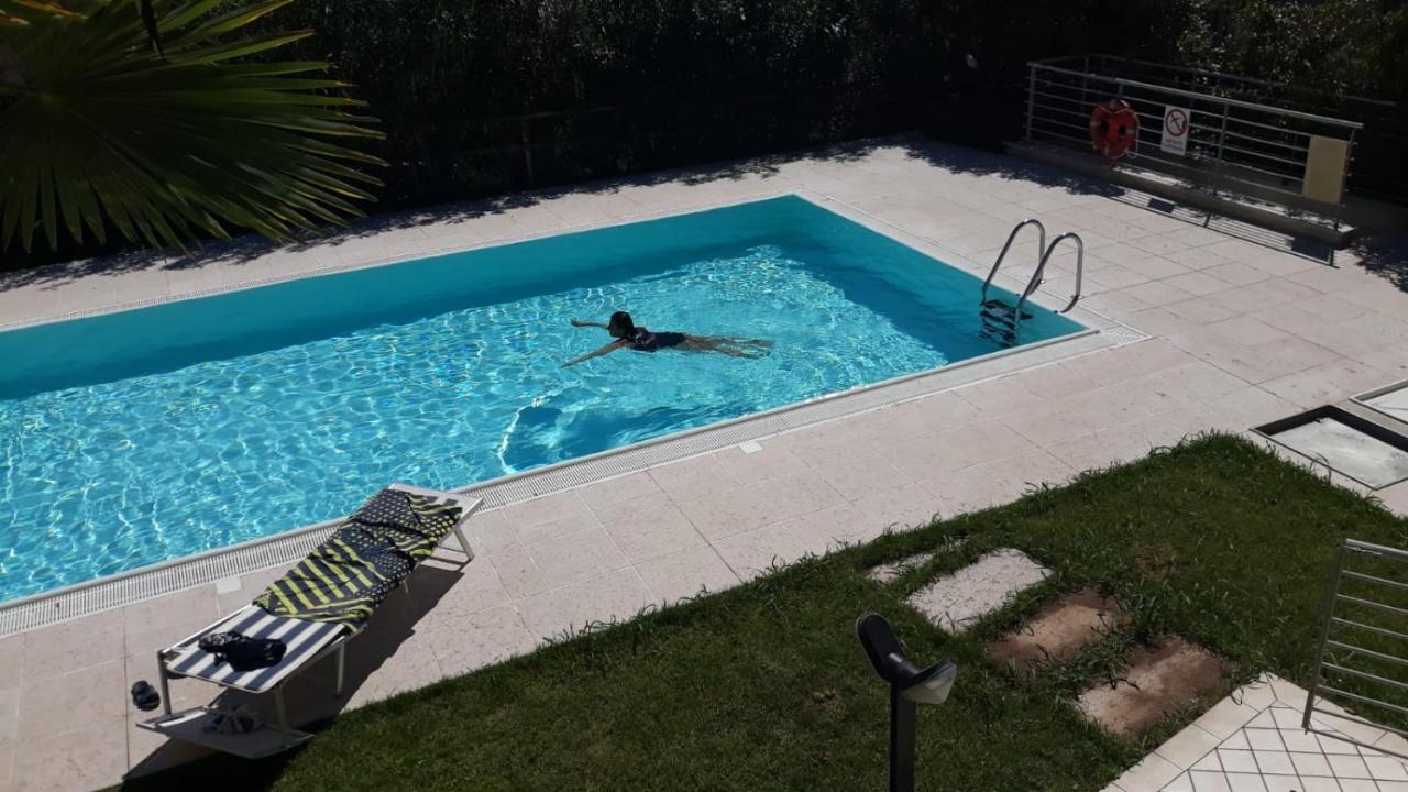 לונאטו Luxury Apartment With Swimming Pool מראה חיצוני תמונה